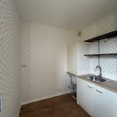Location Appartement 1 pièce 26m² LE PERRAY EN YVELINES 78610 - Photo 2