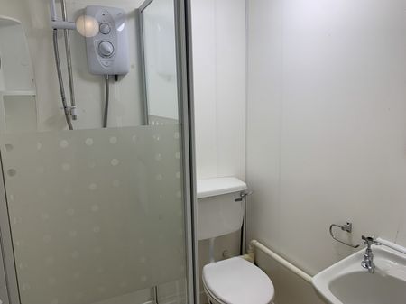 Hulls House, Falmouth - Photo 3