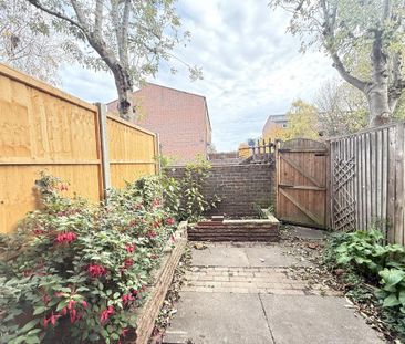 5 bedroom maisonette to rent - Photo 4