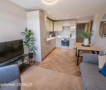 Flat 3, Crescent Court off Blossom Street - Photo 2