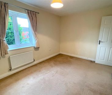 4 bedroom detached house to rent - Photo 3