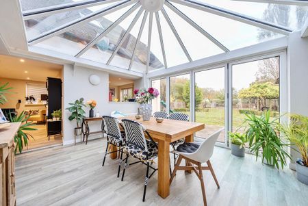 4 bedroom detached house to rent - Photo 4