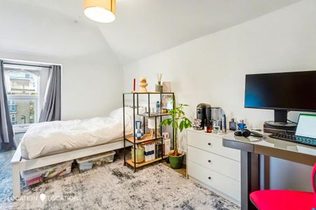 4 bedroom flat to rent - Photo 4