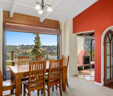 Spanish Villa Retreat with Panoramic Coastal Views - Photo 6