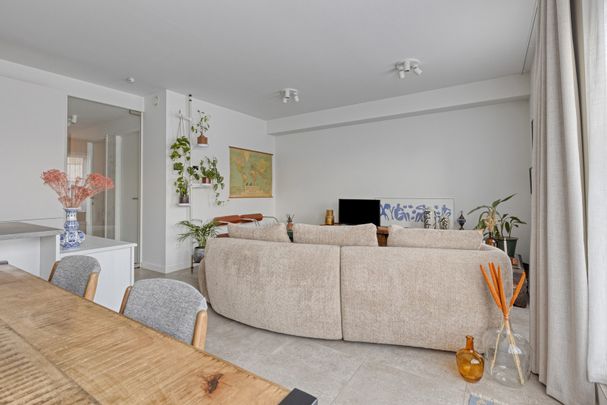 Comfortabel appartement met 2 slaapkamers en ruim terras - Photo 1