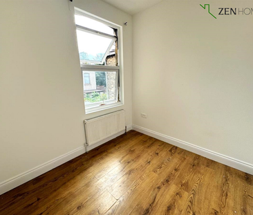 3 bedroom flat to rent - Photo 3