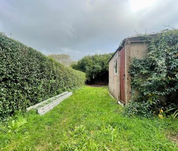 Angola Road, WORTHING - Photo 3