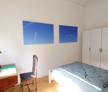 Helle, moderne 2-Zimmer-Wohnung mit Internet in Top-Lage / mit Dach... - Foto 4