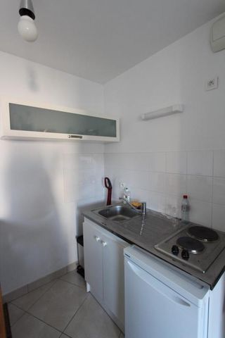 Location Appartement 1 pièce 29m² NANTES 44000 - Photo 4