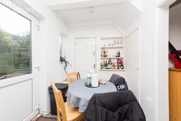 5 bedroom semi-detached house to rent - Photo 1