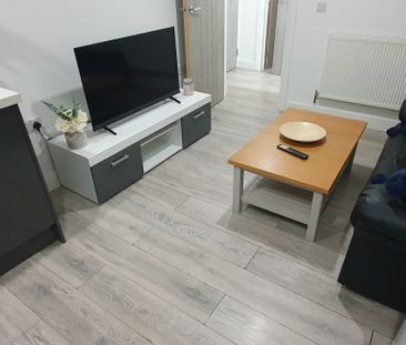 Flat 1, 30 Russell Street, , Cardiff, CF24 3BG - Photo 1