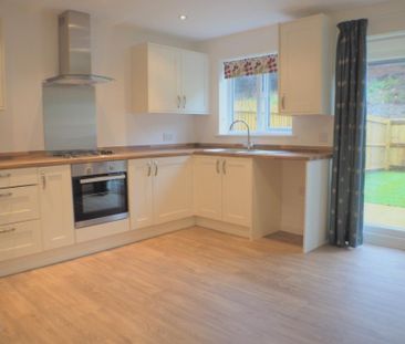 2 bedroom terraced house to rent - Photo 6