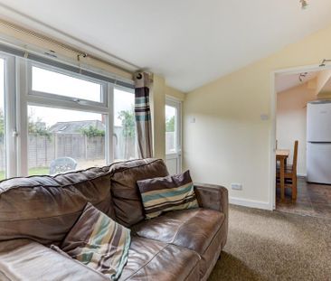 8 bedroom house to rent - Photo 1