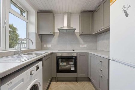 Hemnall Street, Epping, CM16 - Photo 5