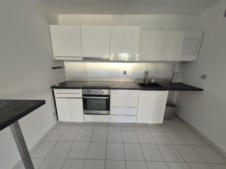 Location Appartement 2 pièces 44m² LILLE 59800 - Photo 3