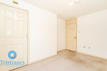 2 bed Apartment for Rent - Photo 5