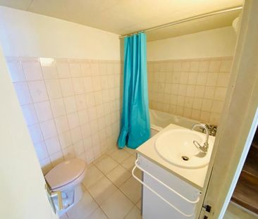 Location Maison 3 pièces 45m² ST LAURENT SUR SAONE 01750 - Photo 4