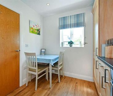 School Close, Westergate, PO20 - Photo 6