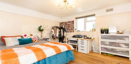 Central location , modern flat mins to canal,tube and shops - Photo 3