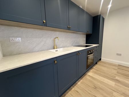 Dorchester Road, Weymouth - Photo 5