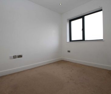 1 bed Apartment for rent - Photo 4