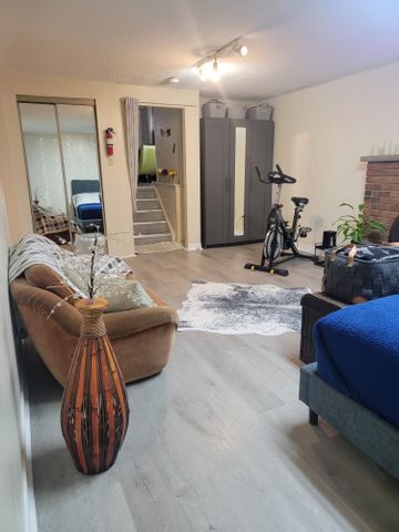 For Lease - 1903 Rosefield Road, Pickering, Ontario - Photo 5