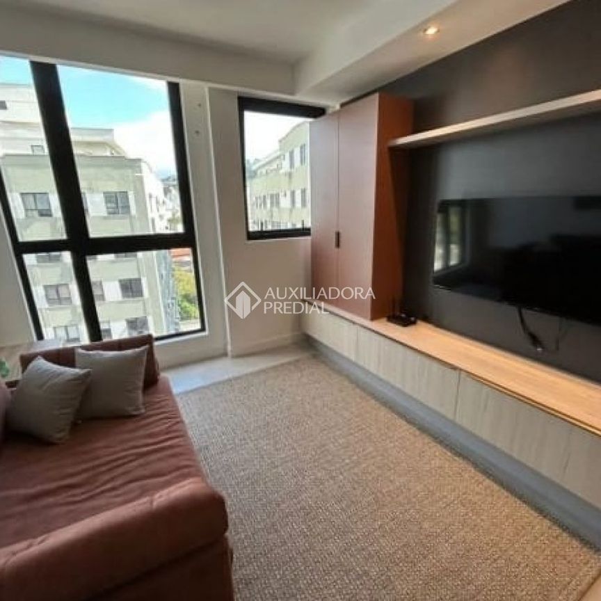 Studio com 1 quarto e 34m² para alugar em Trindade, Florianópolis. - Photo 1