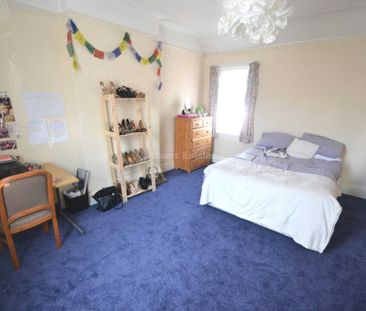 5 bedroom detached house to rent - Photo 6