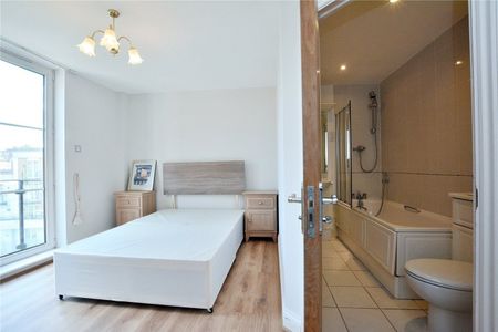 4 Palgrave Gardens, London, NW1 - Photo 3