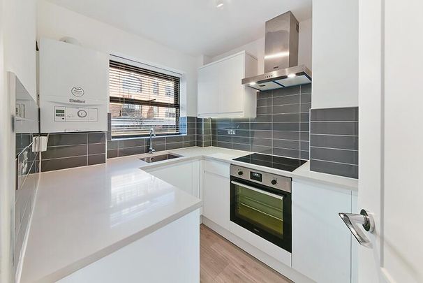 £484.62 per week (£2,100.00 per month) - Photo 1