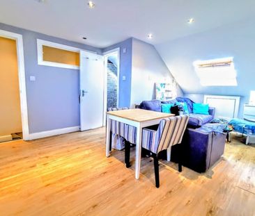 1 Bed Flat, Haydons Road, SW19 - Photo 1