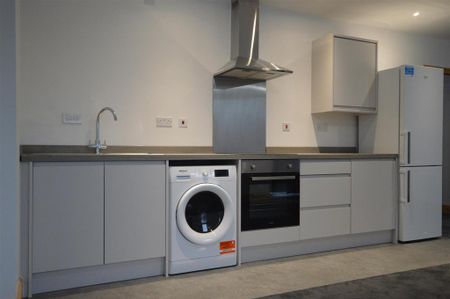 2 bedroom apartment to rent - Photo 4