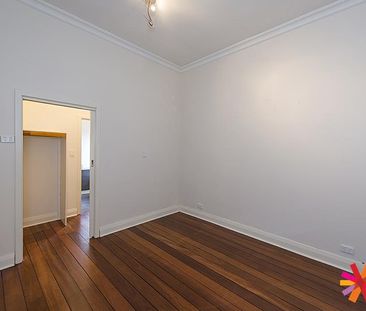 FAMILY HOME - Photo 4