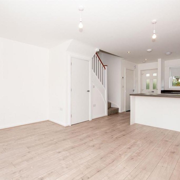 2 bedroom semi-detached house to rent - Photo 1