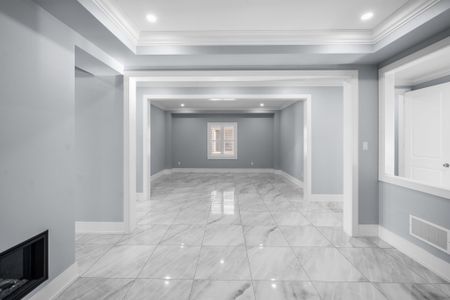 For Lease - 35 Tyndall Drive, Bradford West Gwillimbury, Ontario - Photo 3