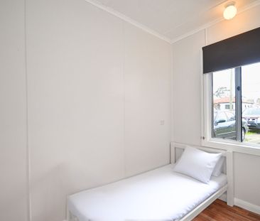 Family Home&excl;&excl; - Photo 3