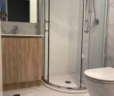 Modern Living - Photo 4