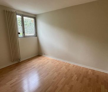 Location Appartement 4 pièces 99m² CHAMALIERES 63400 - Photo 6