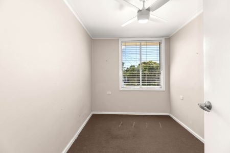 51 Mahogany Crescent, Gateshead NSW 2290 - House For Rent | Domain - Photo 2