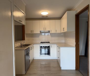 9 Davis Court, SHEPPARTON VIC 3630 - Photo 3
