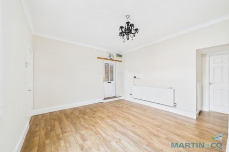 1 bedroom ground floor flat to rent - Photo 3