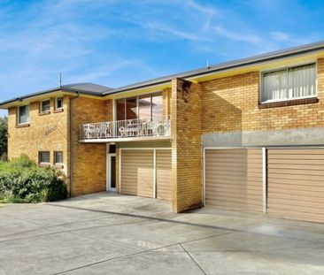 2/43 Pell Street, Merewether - Photo 1