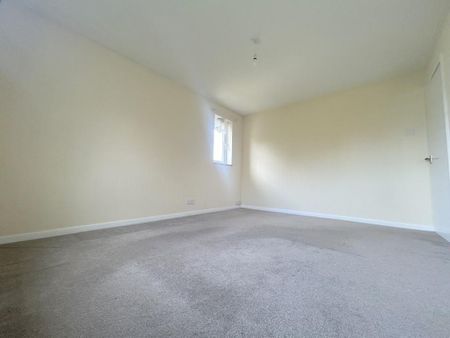 3 bedroom detached house to rent - Photo 3