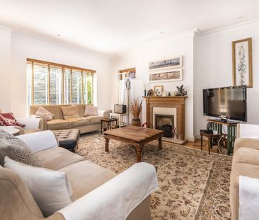 5 bedroom detached house to rent - Photo 1