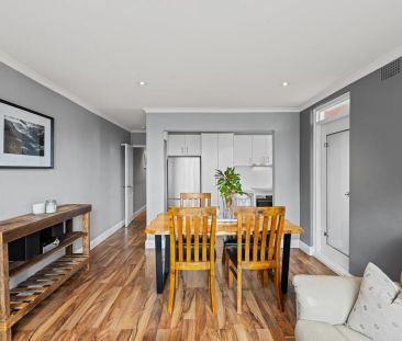 Stylish Apartment in the heart of Five Dock - Photo 4