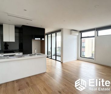 Stylish 3 Bedroom Townhouse in Prime Doncaster Location - Photo 1