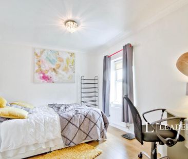 1 bedroom in a house share to rent - Photo 2