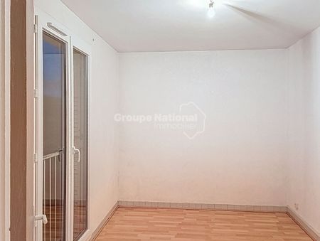 Appartement T3 avec balcon situé sur Bourg Saint Andéol, - Photo 3