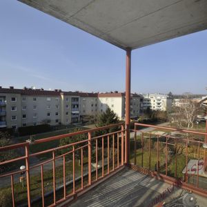 Geförderte Genossenschaftswohnung mit Balkon (Singlewohnung) nähe Traisenpark und Seengebiet - Photo 2