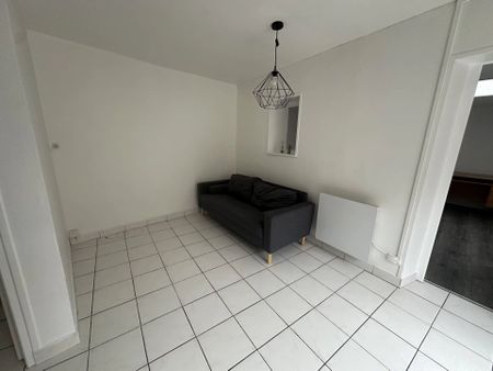 Location Appartement 2 pièces 35 m2 à Saint-Quentin - Photo 5